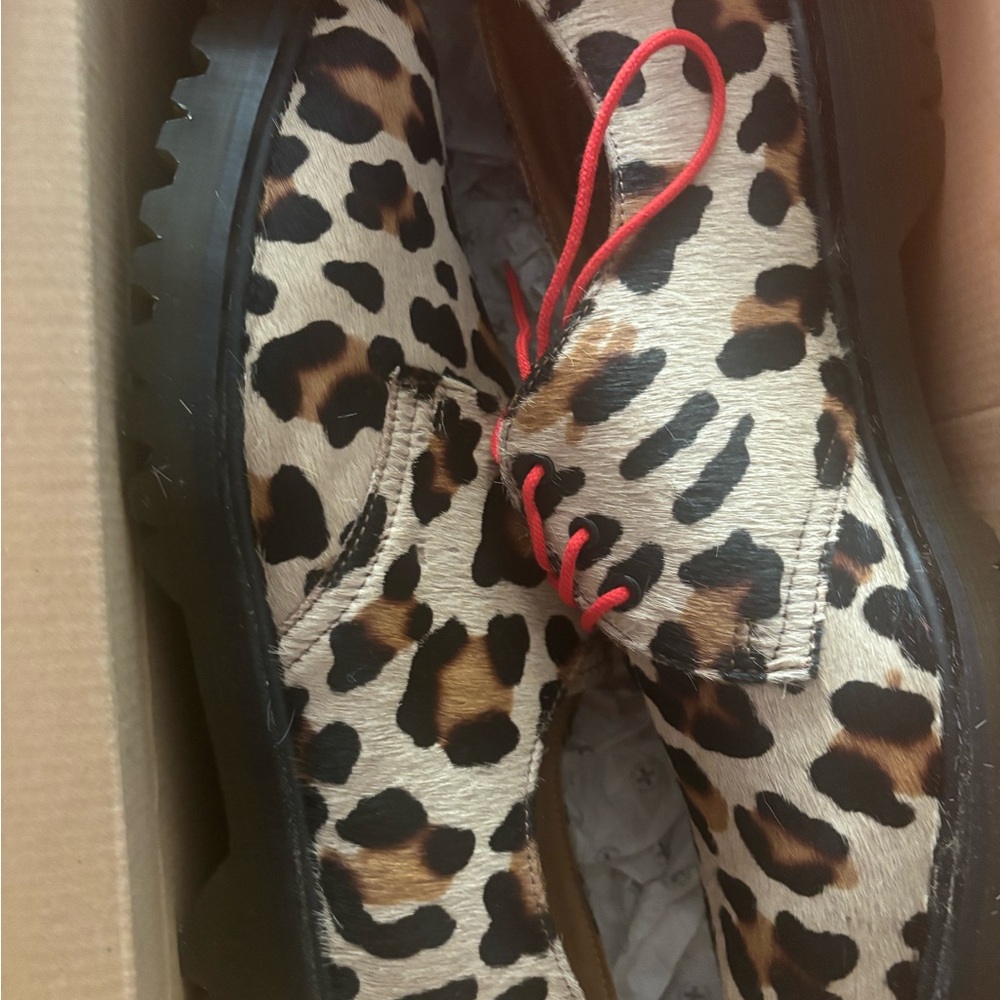 Brand new in box Leonardo Doc Martens Smiths size 11 men’s